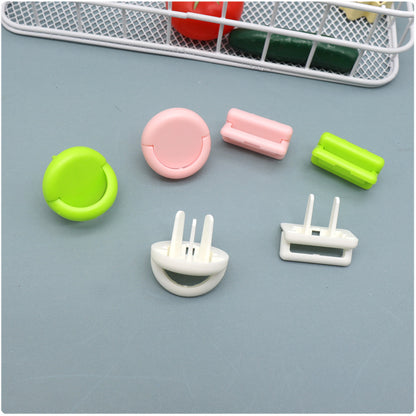 Child Safety Socket Cover with Handle for Protection